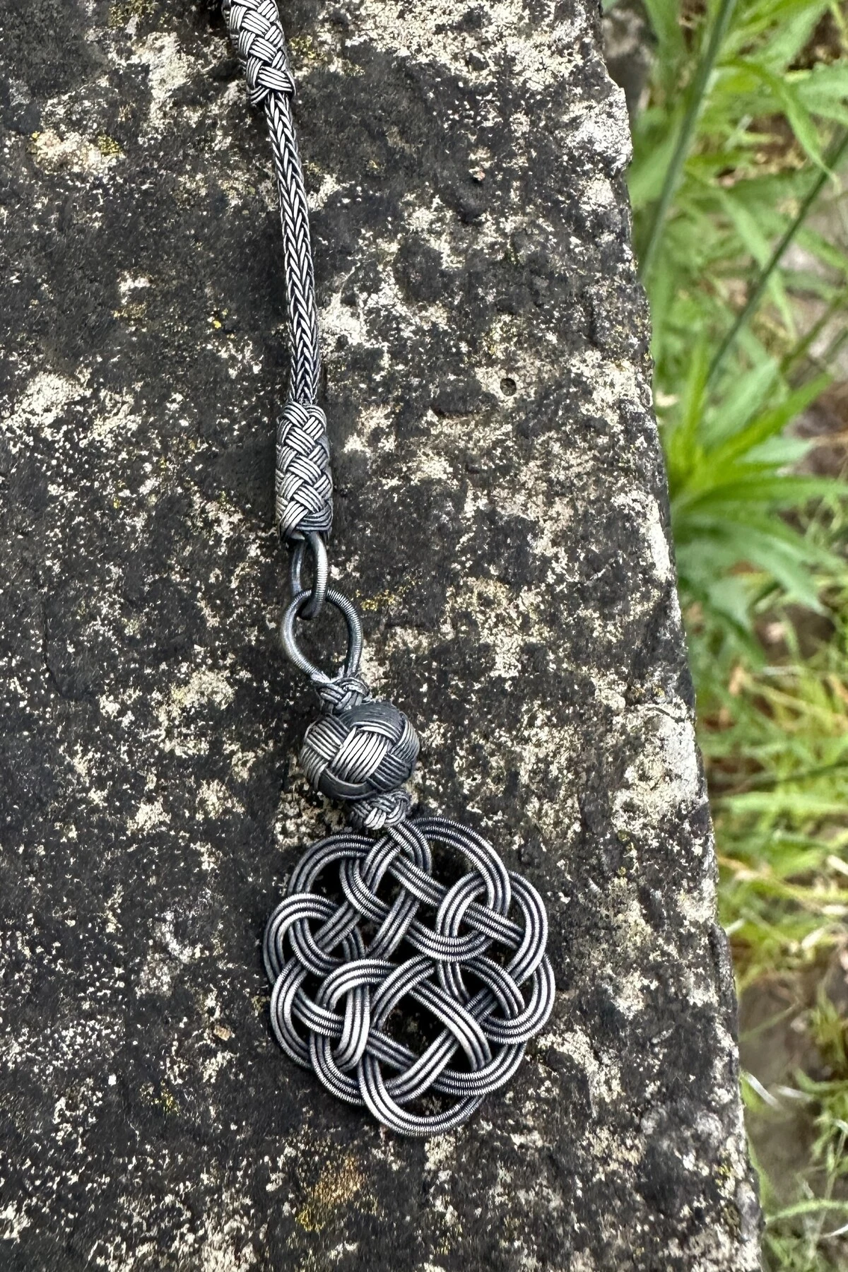 Aşk Düğümü Tek Sallantılı Oksitli Gümüş Tesbih Püskülü