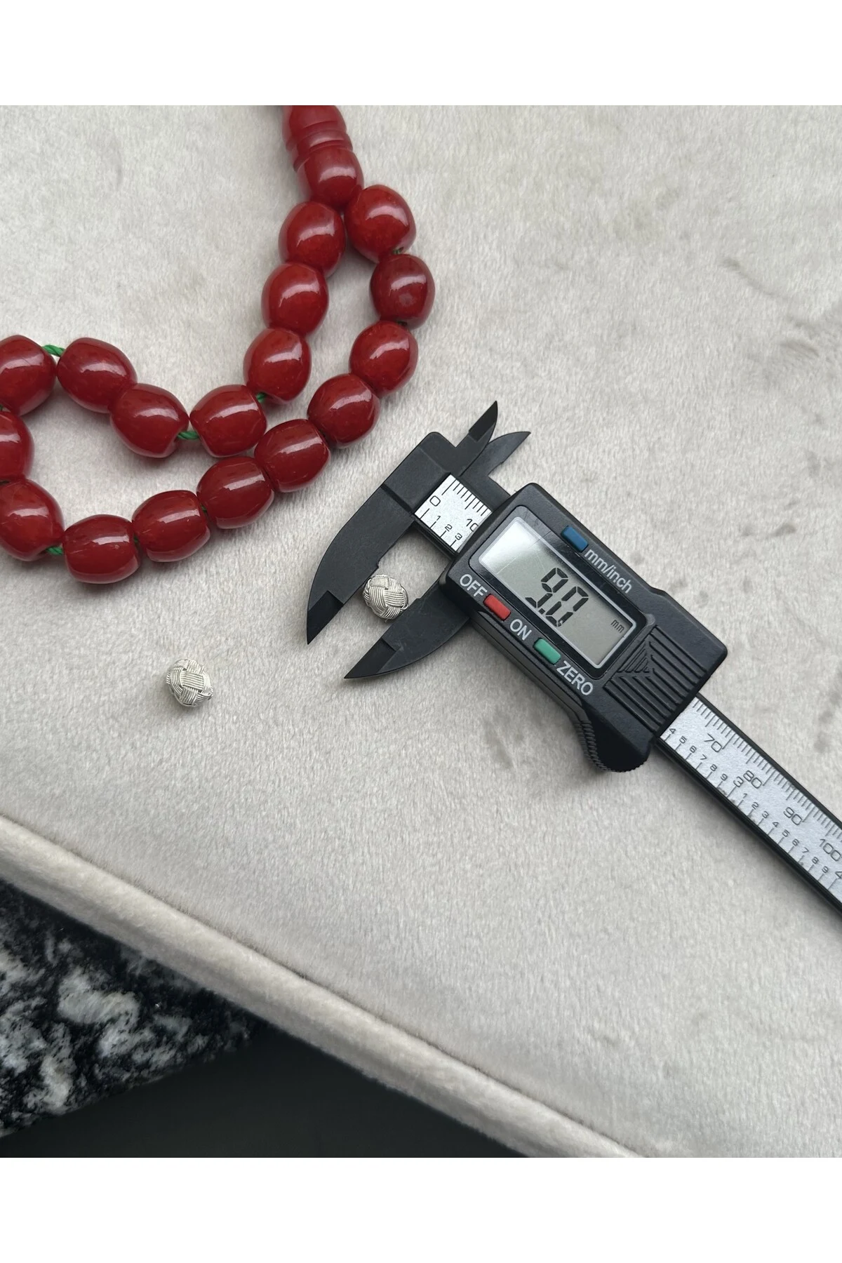 Tesbih Malzemesi Gümüş Kazaziye El Örmesi Orta Boy 6,7 X 9 MM Kazaz Top