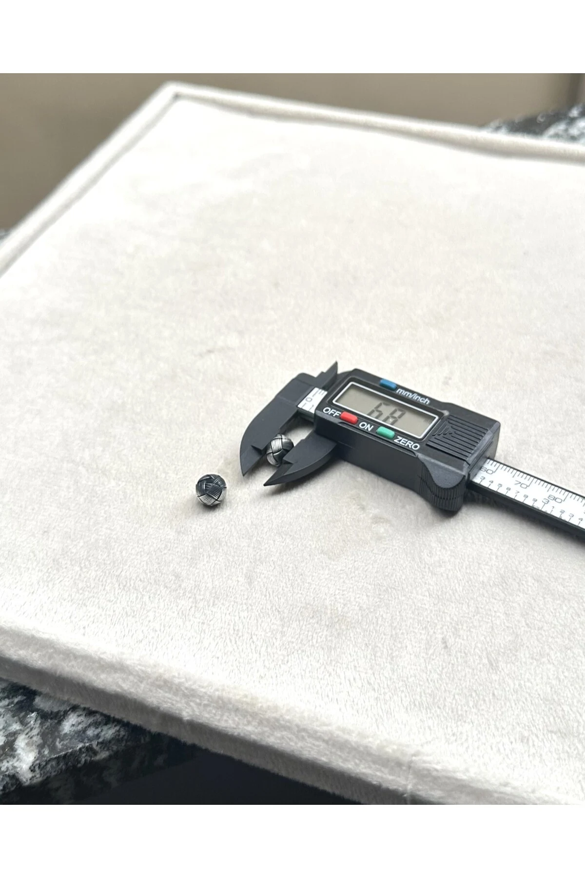 Tesbih Malzemesi Gümüş Kazaziye El Örmesi Orta Boy 6,7 X 9 MM Kazaz Top 2 ADET